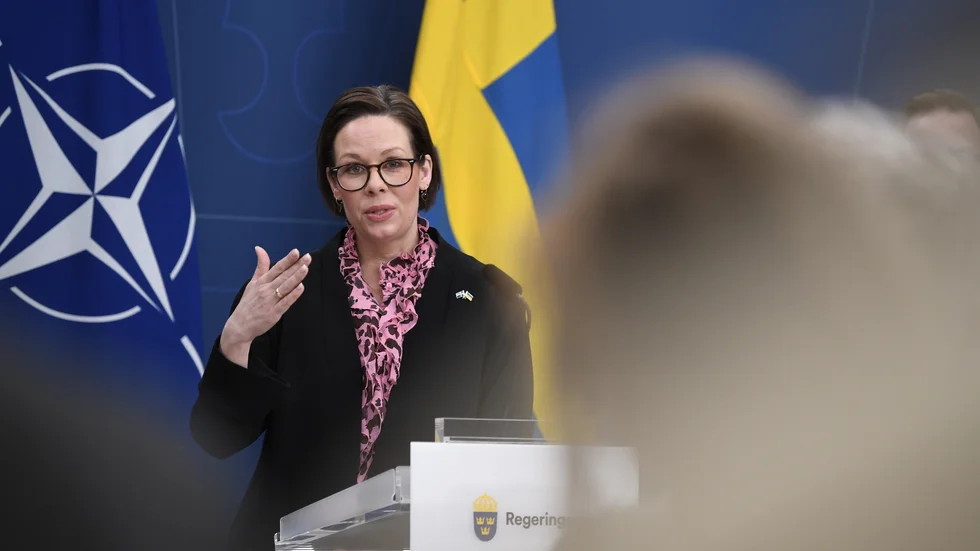 Utrikesminister Maria Malmer Stenergard (M) köpte aktier i ett försvarsbolag – samtidigt som Sverige förhandlade om en miljardaffär. Bild från 6 mars.