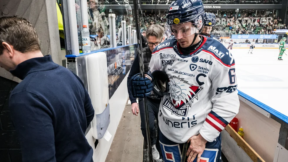 Markus Ljungh deppar. LHC föll blytungt i Ängelholm och är nu på näst sista plats i SHL-hockeyn.