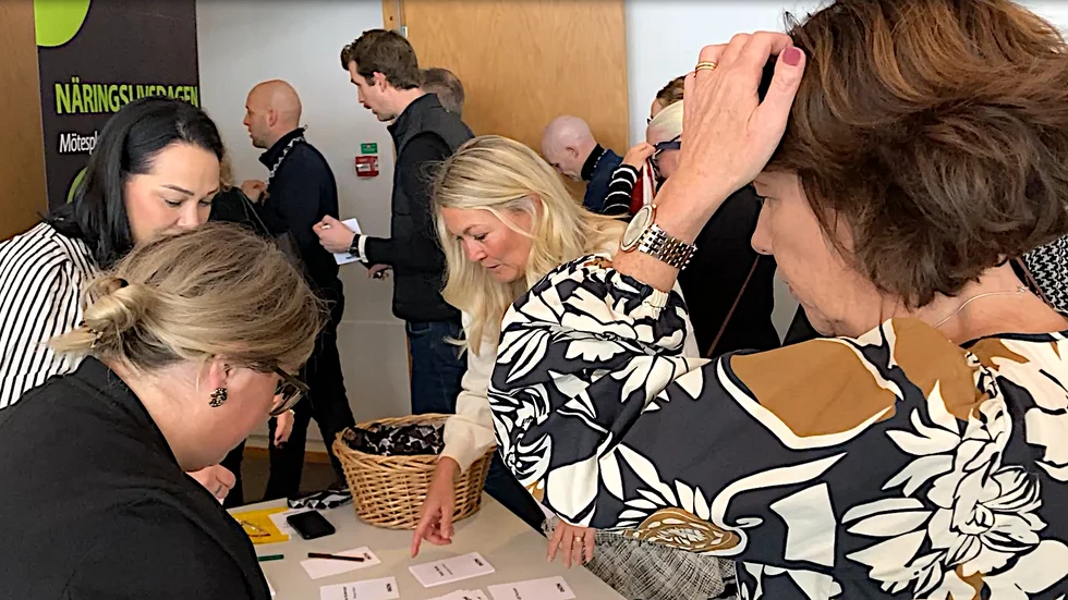 Anmälning och upprop för deltagarna i Näringslivsdagen.