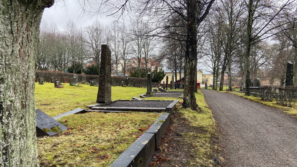 Gamla kyrkogården i Strängnäs (genrebild).