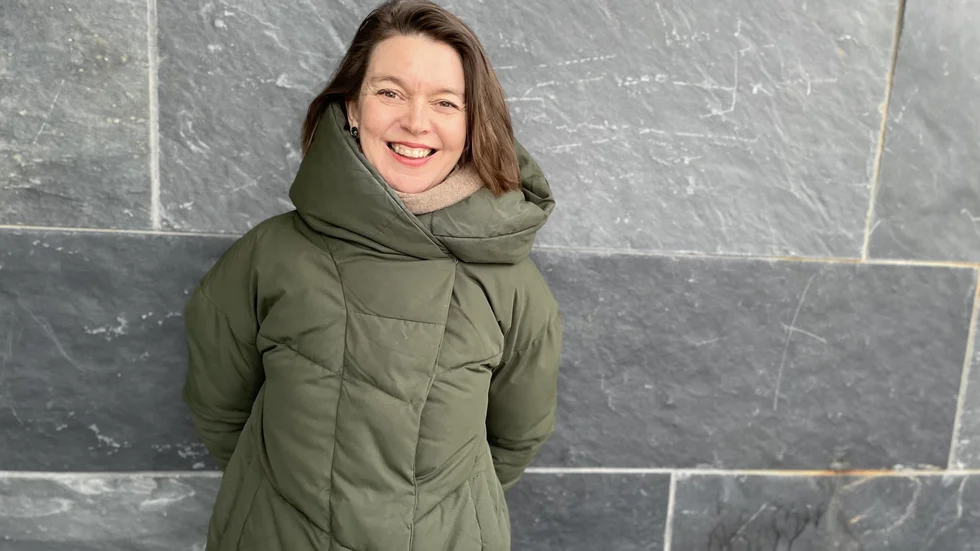 Författaren och översättaren Cecilia Hansson är på besök i sin hemstad Luleå för ett författarsamtal på Luleås litterära scen Kontext. "Ju äldre jag blir dess viktigare blir mina rötter i Norrbotten", menar hon.