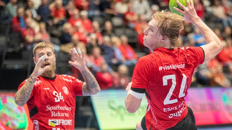 Guifs Eric Johansson var, precis som sina lagkompisar,   på strålande spelhumör hemma mot RIK. Nyligen blev Eric och Kasper Larsson uttagna till U20-landslagets träningsdagar i januari.