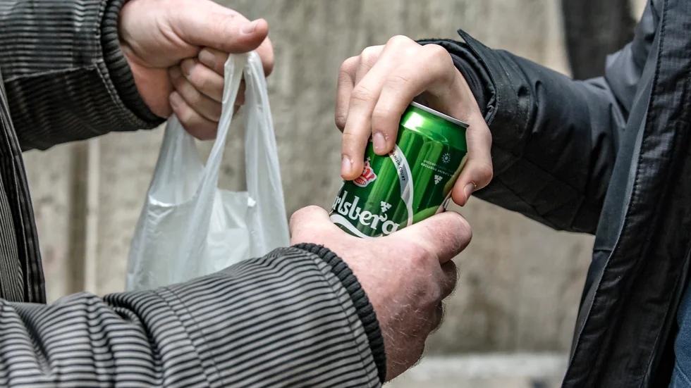 Inför skolledigheter, som nu det stundande sportlovet, är det många tonåringar som förbereder fester - särskilt om det är föräldrafritt hemma. Här får du som förälder några tips av IQ:s vd.