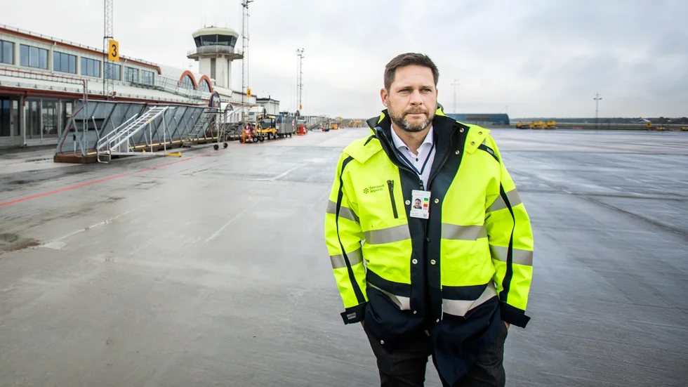 Gunnar Jonasson, flygplatschef, säger att det var ett tråkigt beslut att fatta - men att det finns en stor förståelse. 