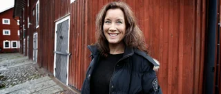 Motalaförfattaren firar nya året med sång
