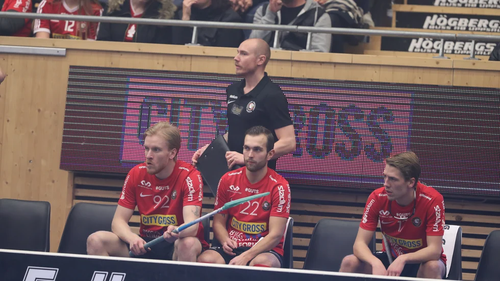Kristofer Widlundh blir bara kvar som tränare i Storvreta över denna säsong. Från och med nästa väntar en helt nya tränarkonstellation.