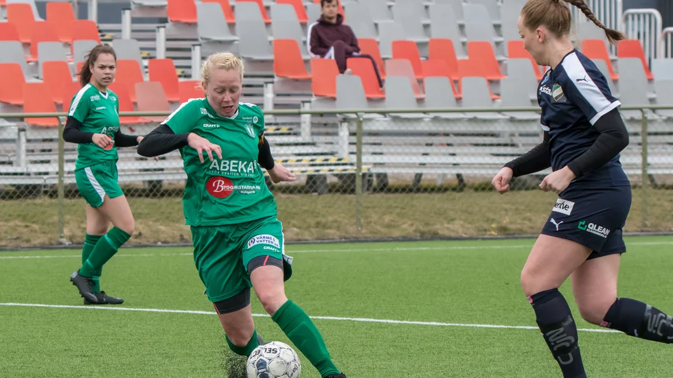 Division 1-nykomlingarna IK Tun, med rutinerade Lovisa Ederström som en av de verkligt bärande spelarna, är igång med träningsmatchandet. 