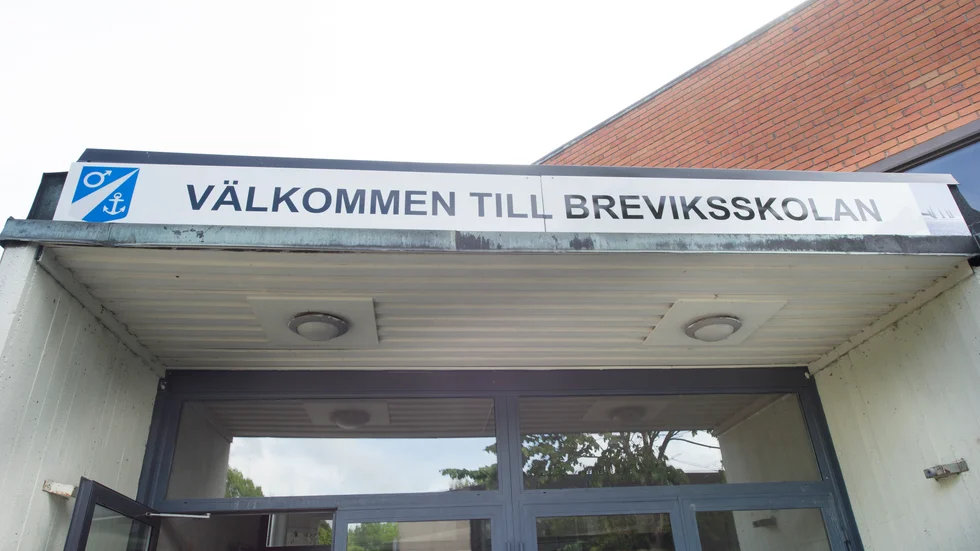 Breviksskolans rektor, Thomas Ekholm kommenterar dagens besked om att även symtomfria barn ska stanna hemma om en anhörig har konstaterad covid-19.
