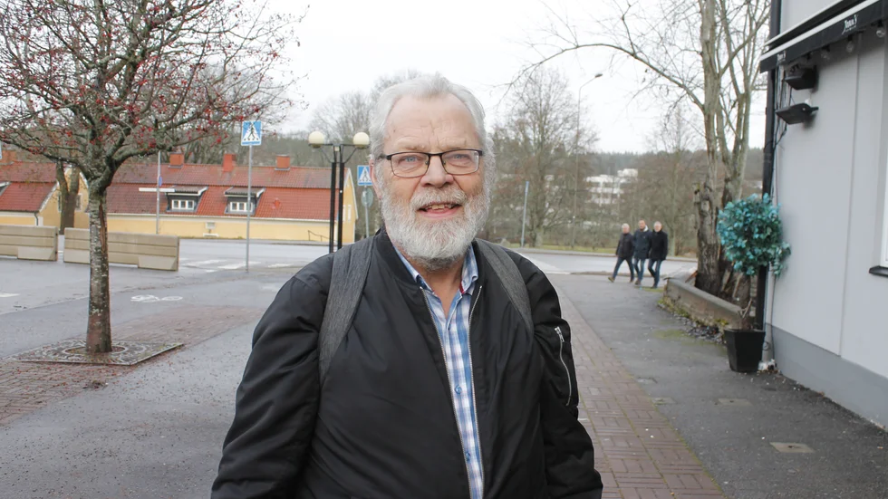Per-Åke Andersson kom gående till Joan´s från Östermalm där han bor. Hunden - en golden retriever - fick stanna hemma den här dagen. 