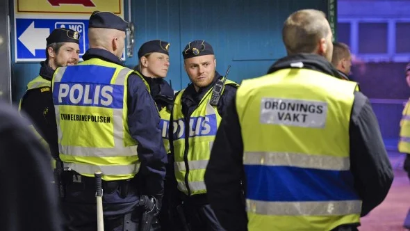 "Det är synnerligen anmärkningsvärt att polismyndigheten utkontrakterat polisutbildningen, men väljer att behålla utbildningen av ordningsvakter. Det ter sig obegripligt", skriver Patrik Nicklasson, ordförande i Bevakningsföretagens intresseförening, till regeringen. 