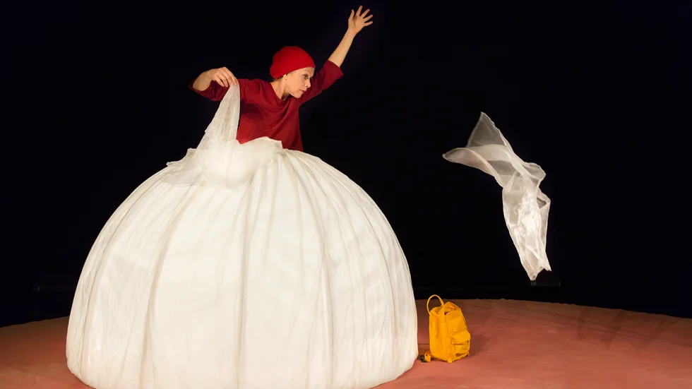 Teater tre från Stockholm gästar Busigfestivalen med en föreställning för de absolut yngsta,  bebisar i åldrarna 6 - 18 månader, "Bo" som ges 18 oktober.