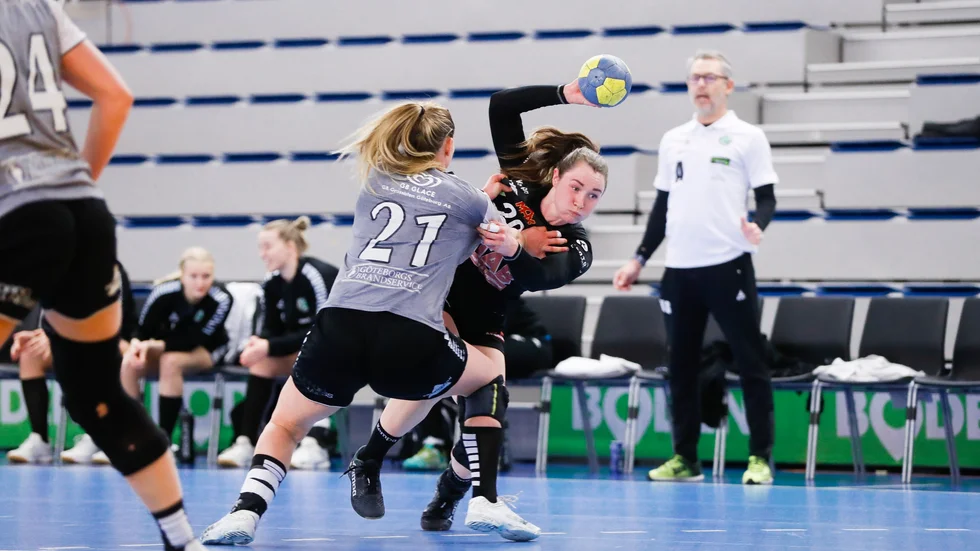 Den allsvenskan tabelltvåan Kärra Handboll väntar Moa Nilsson och hennes lagkamrater i kvalet.