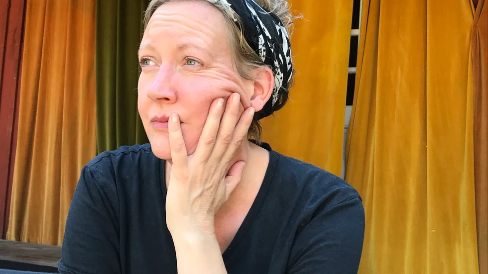 Maria Bystedt kämpar på för att få Skottvångs gruva att gå runt. Men det blir allt svårare. 