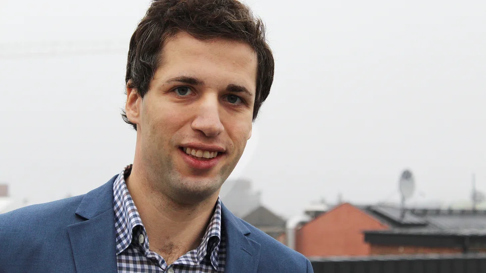 Alexander Höglund ser fram emot att "sätta tänderna i arbetet" i partistyrelsen.