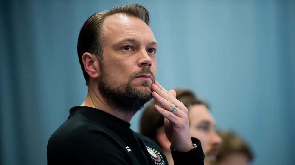 Hannes Öhman, marknadsansvarig i Storvreta IBK, har en hel del att fundera på efter regeringens besked om att sammankomster med mer än 500 personer inte tillåts.