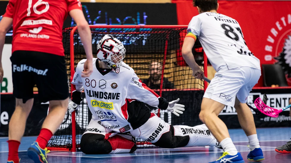 Viktor Klintsten och hans Storvreta kommer inte att spela lördagens match mot Höllviken.