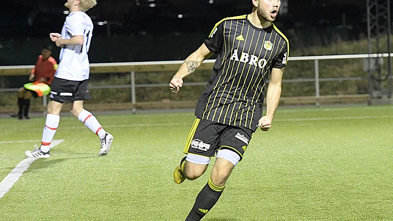 Simon Sandholm från Vimmerby är IFK Västervik intresserade av.