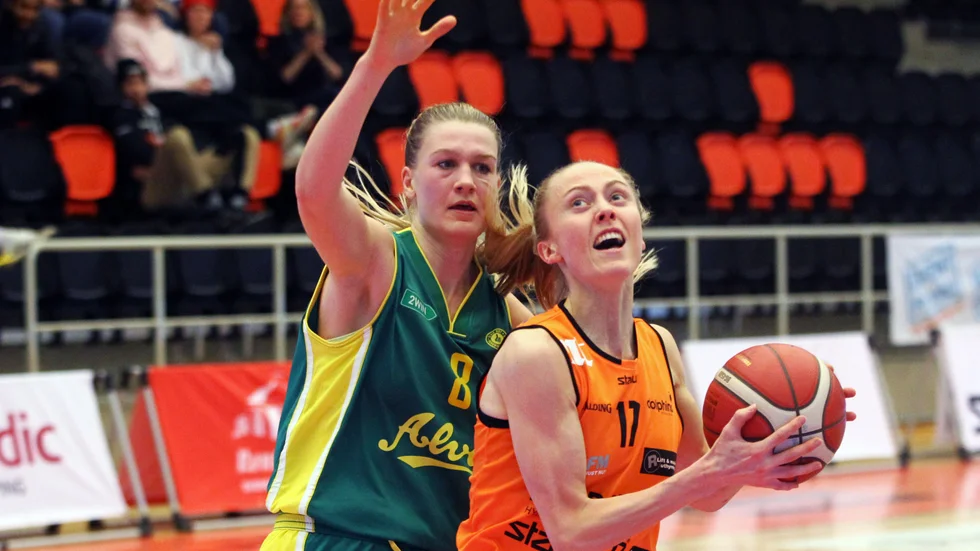 Anna Lundquist satte flera viktiga treor i den första kvartsfinalen mot Högsbo.