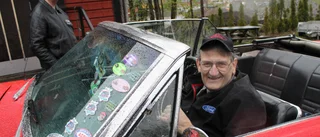 "Folk vänder sig om och skiner upp när de ser bilen"