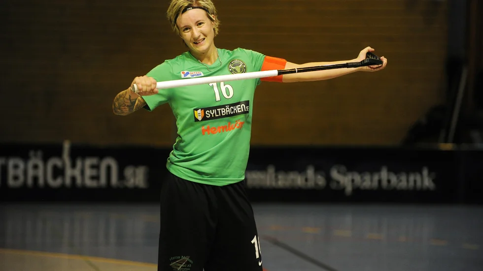 Josefin Dahlander har skrivit på för Alingsås.