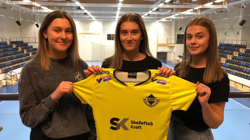 Tilda Johansson, Clara Lindblom och Thea Boström.