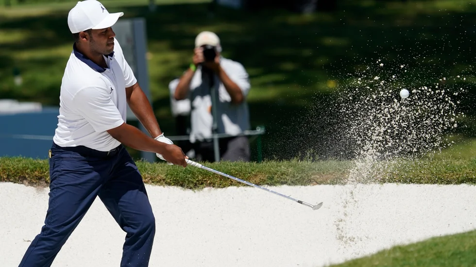 Amerikanen Harold Varner III är i ensam ledning efter två rundor i PGA-återstarten i Texas.