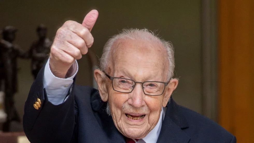 Tom Moore blir Sir. Arkivbild.