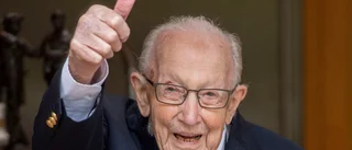 Hundraårige insamlaren Moore adlas