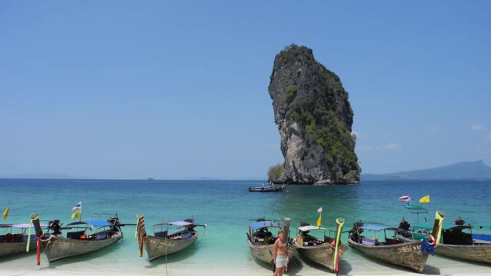 Från och med februari 2022 kommer charterflygen börja gå till Krabi och Phuket.