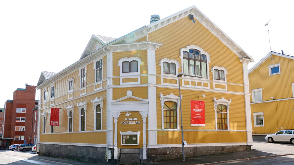 Yogahuset säljs och den konkursade fastighetsägaren och konkursboet delar på vinsten. "Vi är nöjda", säger konkursförvaltaren Hans Andersson.
