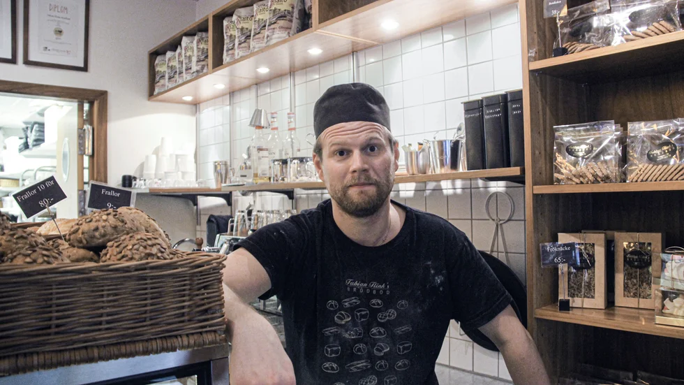 Fabian Flink berättar att hankontaktades av biträdande förvaltare som sa att lokalen bredvid överlåtits till ett annat företag.