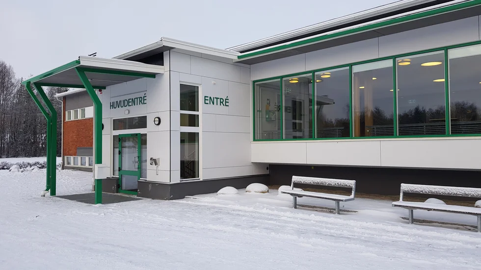 Information om omställningen har gått ut till vårdnadshavarna. Eleverna kommer att ha med sig skolarbetet hem med en tydlig plan på vad de ska arbeta med, meddelar Piteå kommun.