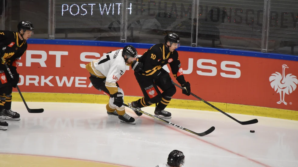 Fartfyllt och roligt var det när finska Kärpät kom på besök.