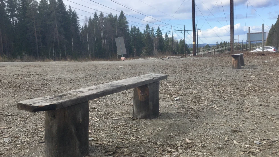 På en av parkeringsplatserna uppe på Vitberget utspelade sig våldsdramat sent på kvällen torsdagen den 16 april.