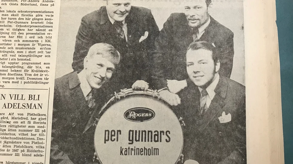Per-Gunnars kvartett från Katrineholm blir fredagens orkestergäster. Kvartetten består av, stående från vänster Rune Gustafsson och Stig Eriksson. Sittande från vänster Åke Wirström samt kapellmästaren Per-Gunnar Pettersson.