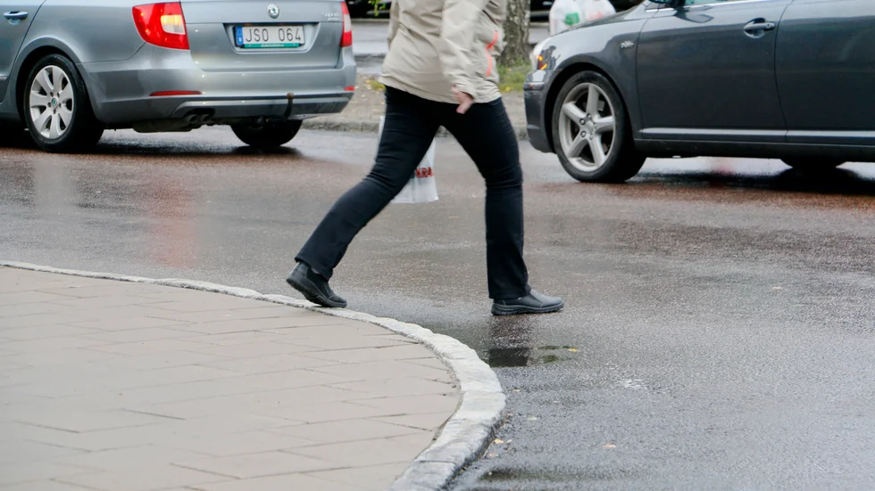 Ett nytt övergångsställe i korsningen Hamnplan–Lillbrogatan föreslås för att öka trafiksäkerheten.