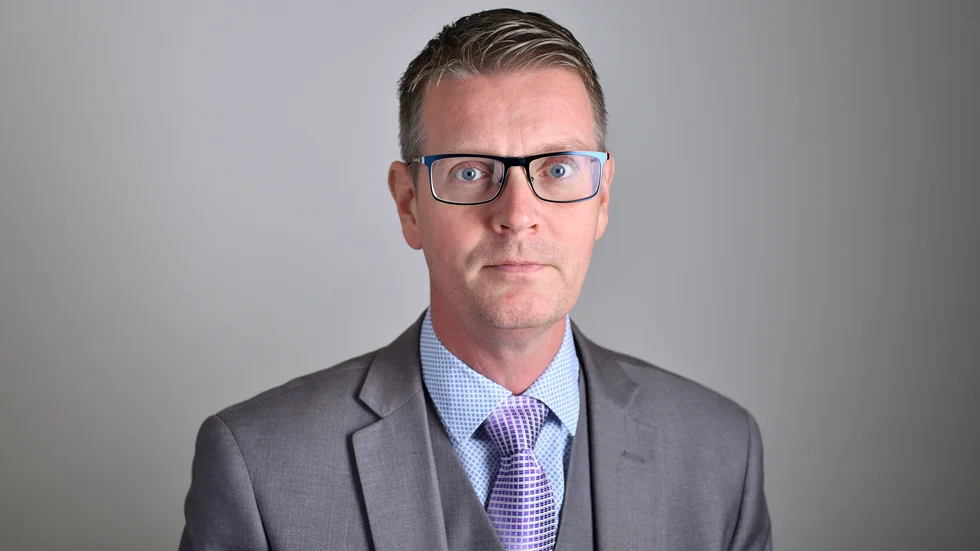 "Det är helt nödvändigt att vidta åtgärder som stimulerar företag att anställa om vi ska klara välfärden", säger Mattias Karlsson, riksdagsledamot (M).