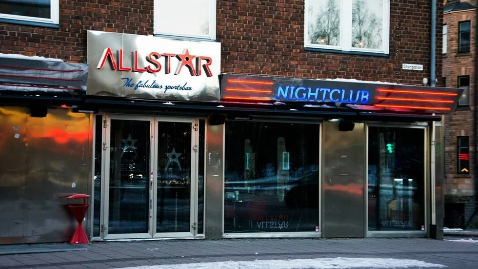 Sportbaren Allstar har av förklarliga skäl blött pengar sedan coronakrisen lett till att i princip all publiksport lagts på is. Nu har den och de flesta av Nöjesgruppens krogar försatts i konkurs.