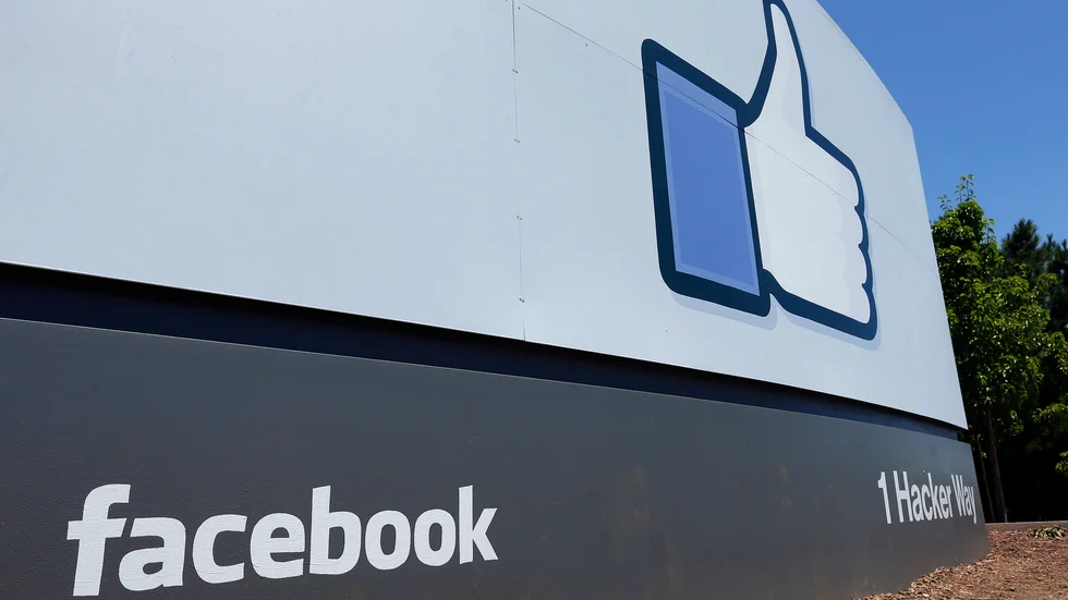 Facebook utlovar ekonomiskt stöd till nyhetsmedier världen över som pressas av sjunkande annonsintäkter i virustider. Arkivbild.