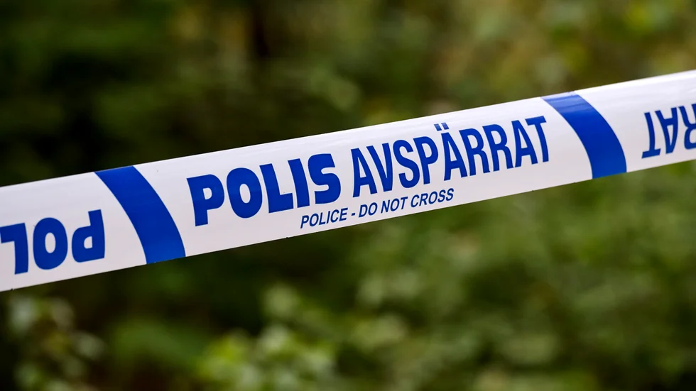 Polisen spärrade i går av ett område i Uggelsta gård i Storvreta.