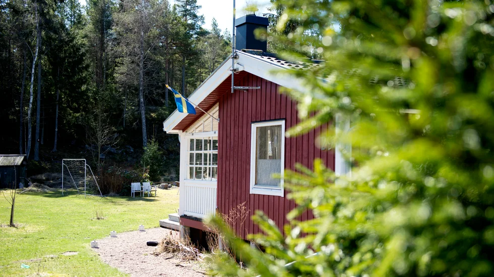 Svenskarna får vänta ytterligare på ett besked om resande i sommar. Arkivbild.