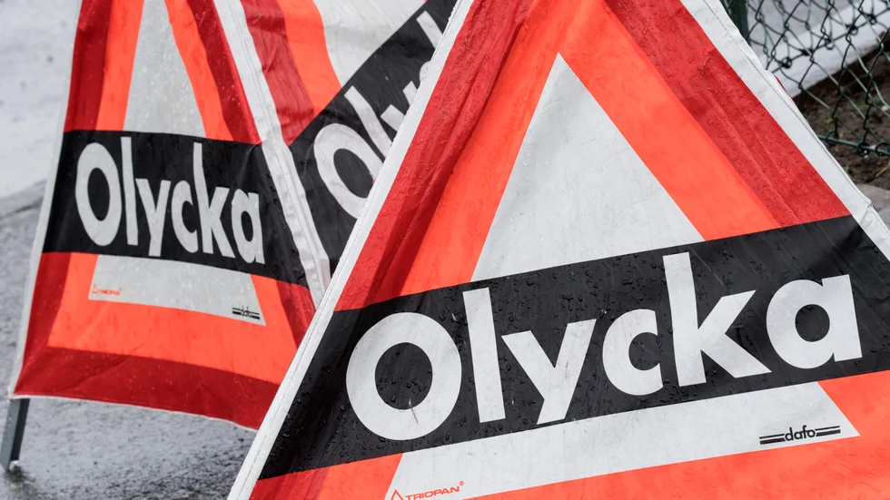 Två personbilar ska vara inblandad i en krock i Harads. 