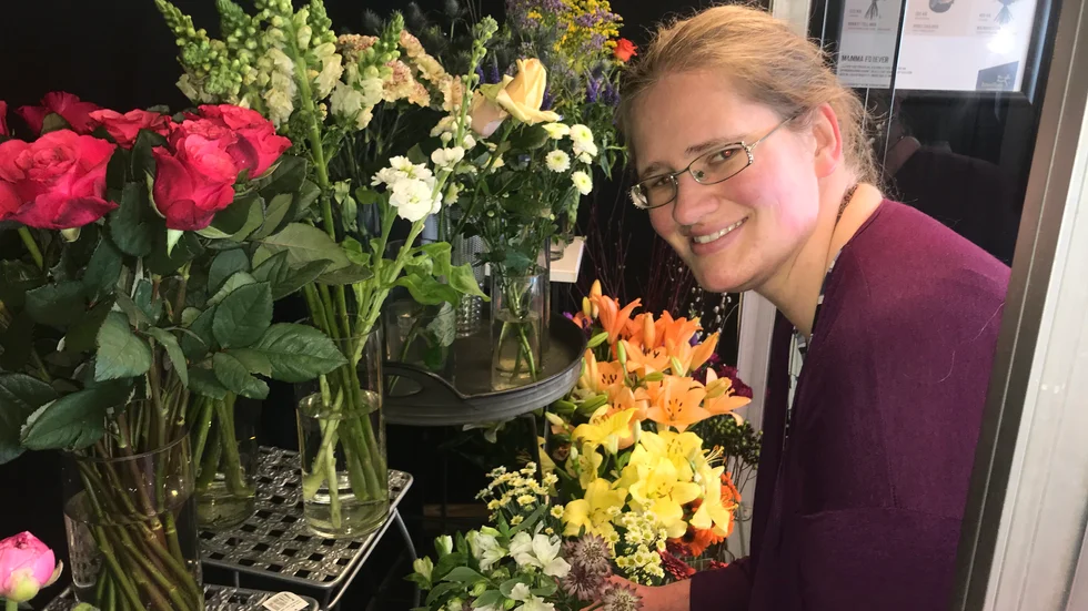 Ida Larsson på Alfredssons Blommor har haft fullt upp under coronatiden. 