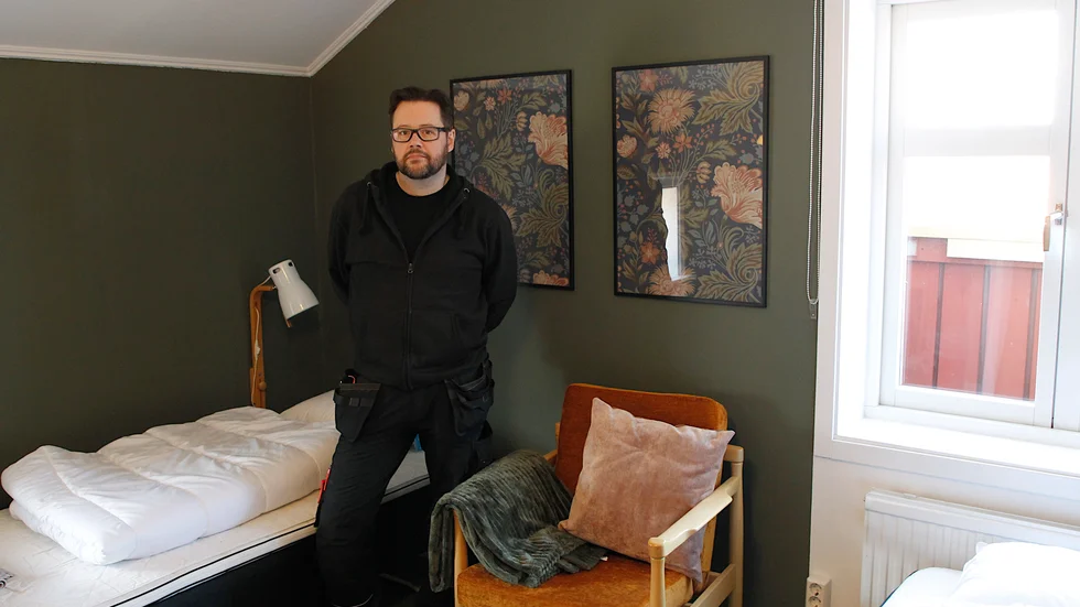 "Det kommer inte gå några fulla plan till Thailand på ett tag. Man kommer vilja semestra hemma i Sverige och då kanske man hellre väljer ett vandrarhem än ett hotell", säger Johannes Wiklund.