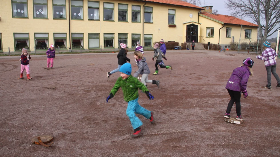 Orättvist kösystem till friskolor är en av de frågor insändarskribenten tar upp. Arkivbild.
