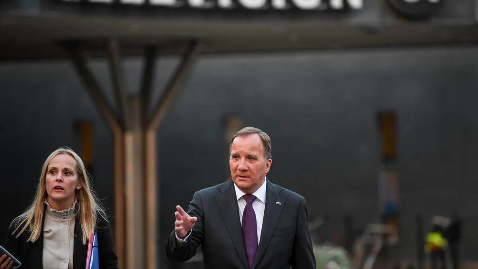 Statsminister Stefan Löfven (S) och hans parti har gått starkt framåt i opinionen under coronakrisen.