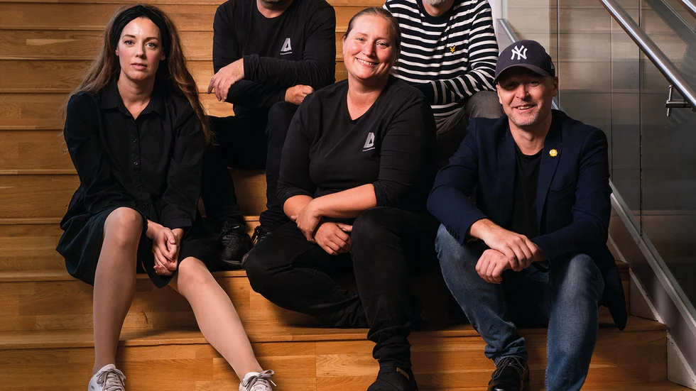 Sara Stenman, Art director Helikopter Brand Design (t v), Roger Norén, Konserthuschef Studio Acusticum, AnnaCarin Johansson, producent Studio Acusticum, Mats Långström, vd Helikopter Brand Design, Andreas Thunholm, Projektledare, Helikopter Brand Design, har alla jobbat med bidraget som nu nominerats till Svenska Designpriset.
