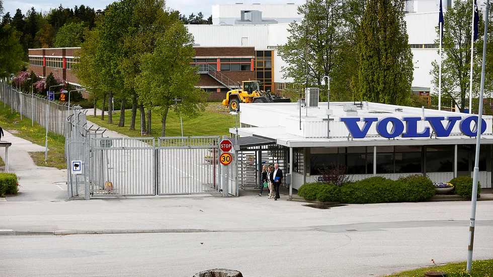 Volvo CE i Eskilstuna har förlängt korttidspermitteringen för sina omkring 2000 anställda.