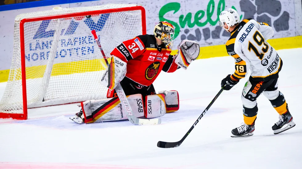 Tomas Kiiskinen fixade två pinnar till AIK och sjunde raka segern i Luleå. Kiiskinen blev således också sista målskytt i derbyn under detta decennium. 