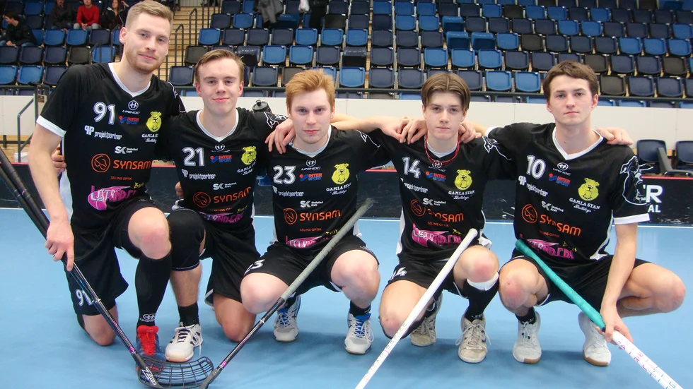 Mattias Salmela, Theodor Jonsson, Magnus Ström, Björn Andersson och Emil Wiklund gjorde målen när Gamla Stan klättrade upp på en fjärdeplats i tabellen.